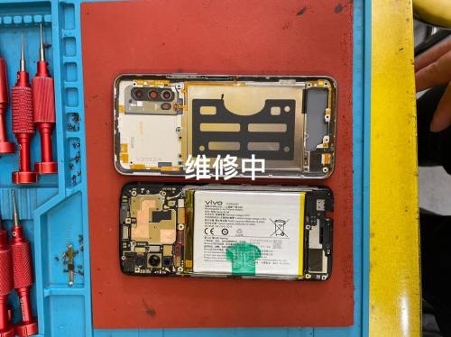 vivoz3i屏幕显示器坏了怎么办