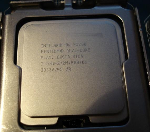 E5200超到4G性能相当于AMD的什么型号CPU?