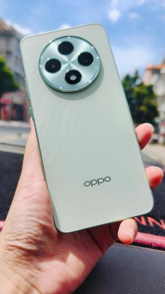 oppor17pro和oppok5哪个好?