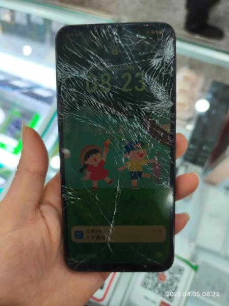华为荣耀v8屏幕碎了但是还能触屏而且没有任何影响,请问该怎么修。是...