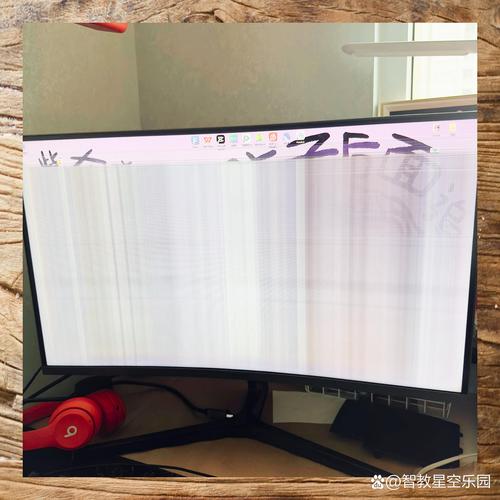 三星电脑显示屏黑屏怎么解决呢?