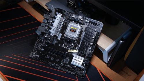 b950cpu可以升级什么u呢?求大腿帮忙